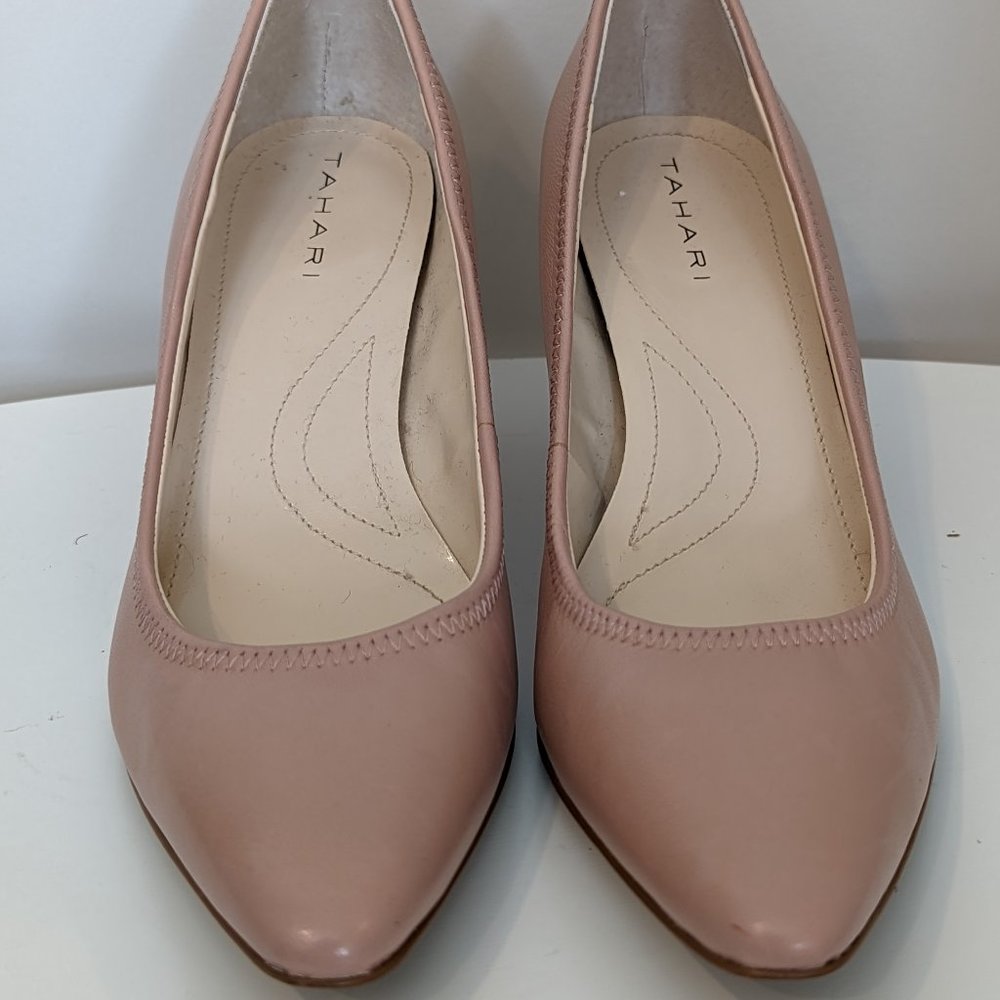 Tahari Pumps
